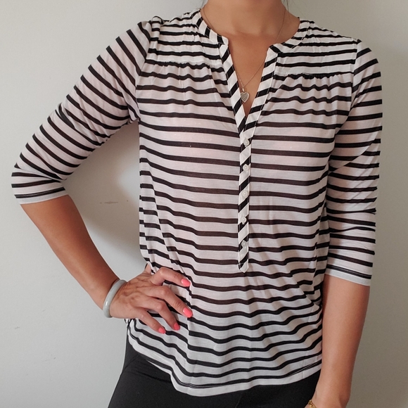 H&M 3/4 sleeve top - Picture 1 of 6